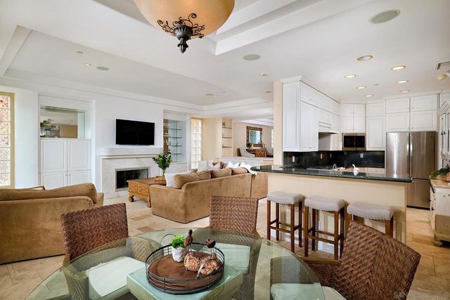 1630 Neptune Avenue, Encinitas, CA 92024