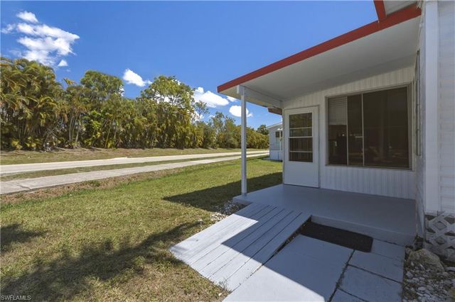 20511 Anchor DR, Estero, FL 33928