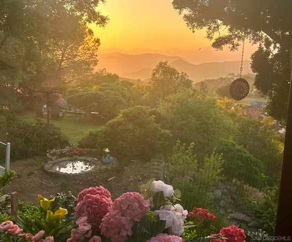 720 Sky Mountain Lane, Alpine, CA 91901
