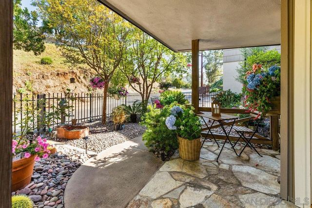 720 Sky Mountain Lane, Alpine, CA 91901