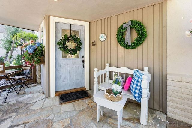 720 Sky Mountain Lane, Alpine, CA 91901