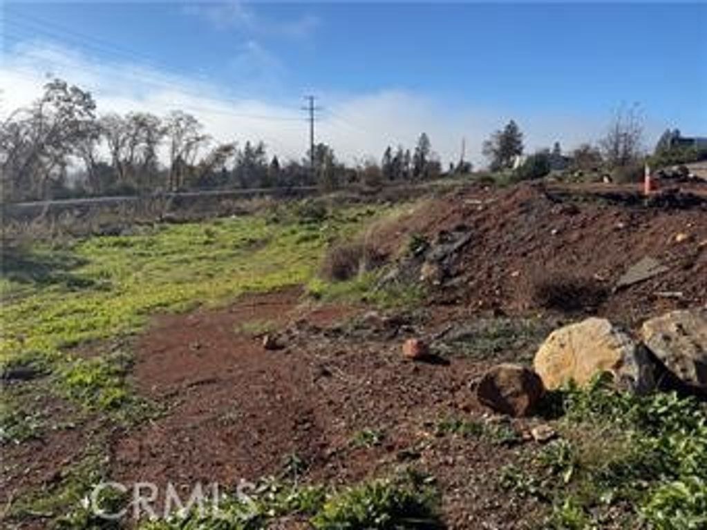 Image 3 of property listing at 5538 Skyway, Paradise, CA 95969
