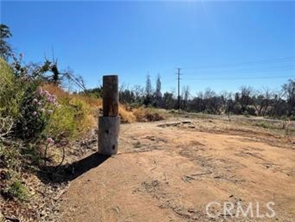 Image 6 of property listing at 5538 Skyway, Paradise, CA 95969