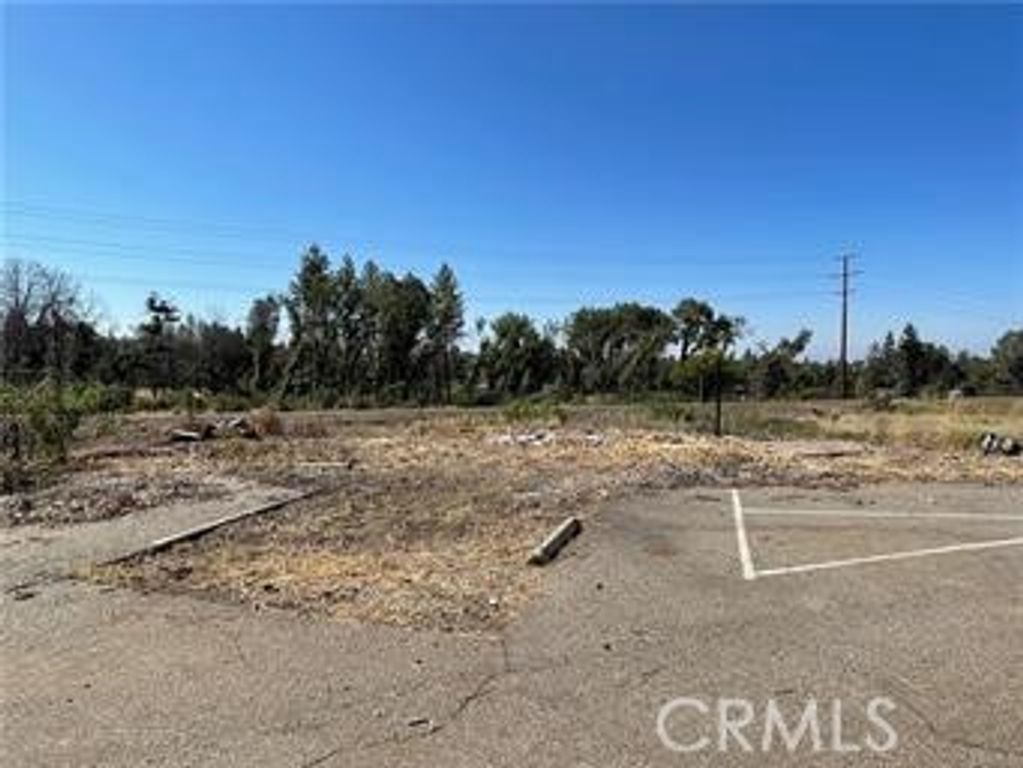 Image 7 of property listing at 5538 Skyway, Paradise, CA 95969