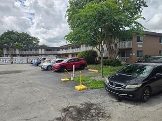 2838 Madison St 12, Hollywood, FL 33020