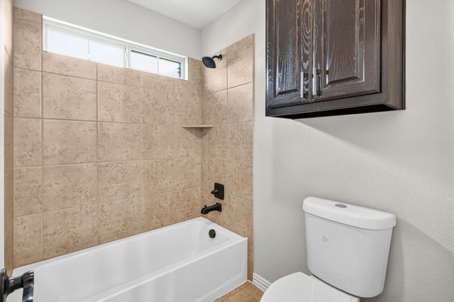 206 White Rock Court, Ovilla, TX 75154