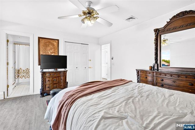 14 James Brite Circle, Mahwah, NJ 07430