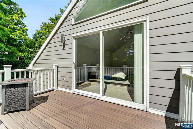 14 James Brite Circle, Mahwah, NJ 07430