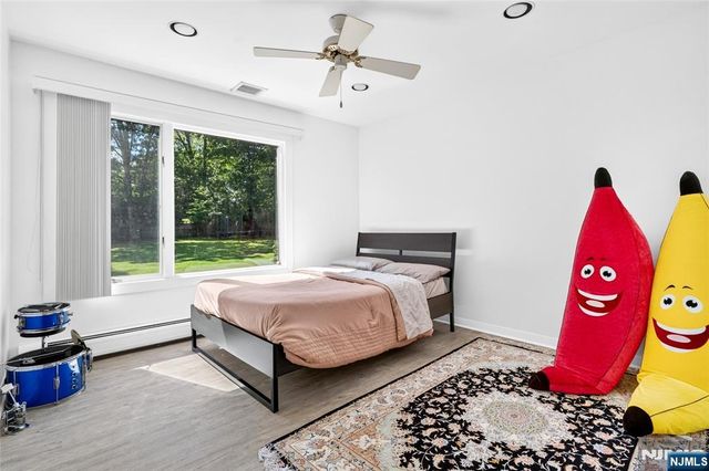 14 James Brite Circle, Mahwah, NJ 07430