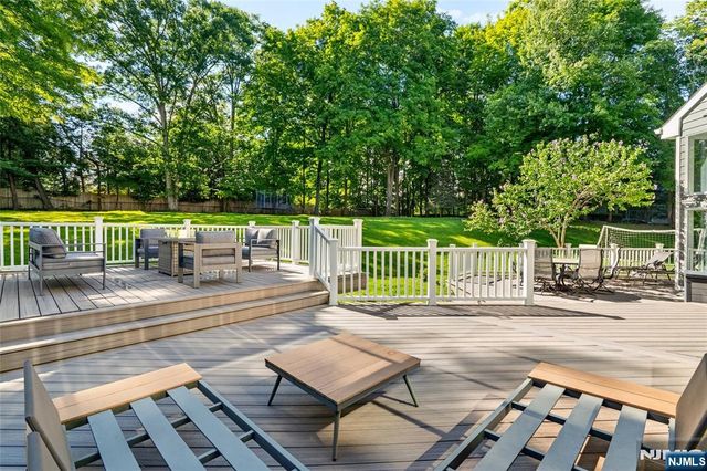 14 James Brite Circle, Mahwah, NJ 07430