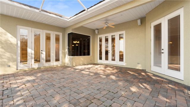 3886 Enchanted Oaks Lane, Sebring, FL 33875