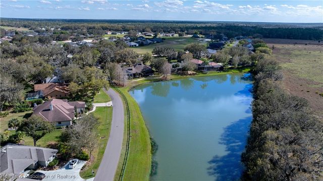 3886 Enchanted Oaks Lane, Sebring, FL 33875