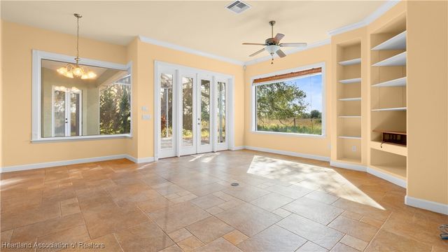 3886 Enchanted Oaks Lane, Sebring, FL 33875