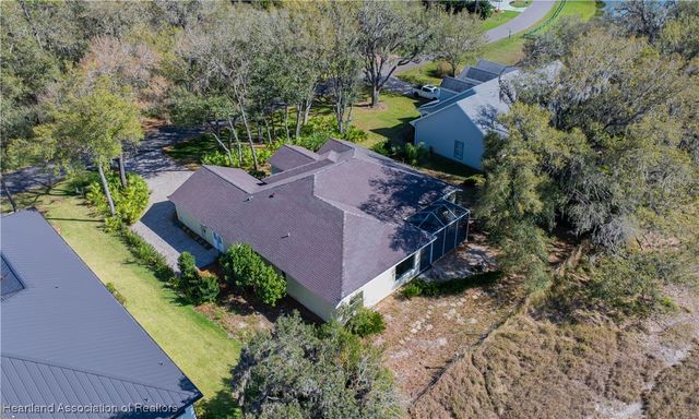 3886 Enchanted Oaks Lane, Sebring, FL 33875