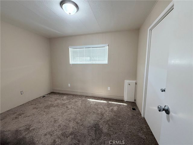 2205 W Acacia 200, Hemet, CA 92545