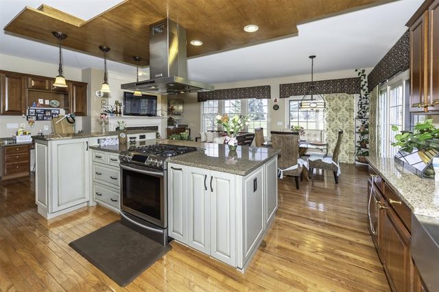 51328 Plymouth Valley Drive, Plymouth, MI 48170