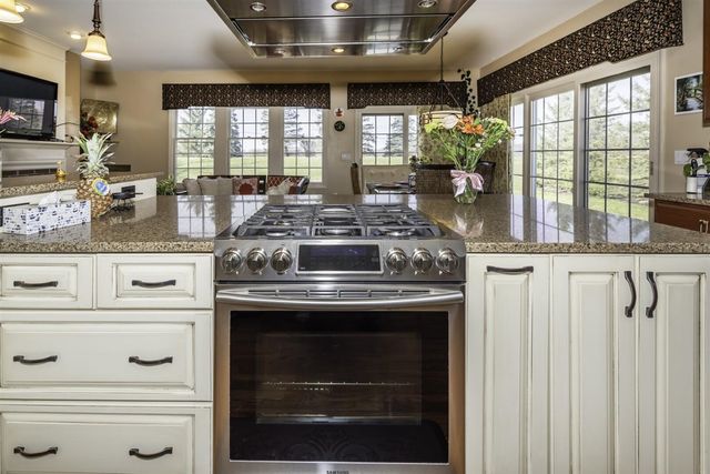 51328 Plymouth Valley Drive, Plymouth, MI 48170