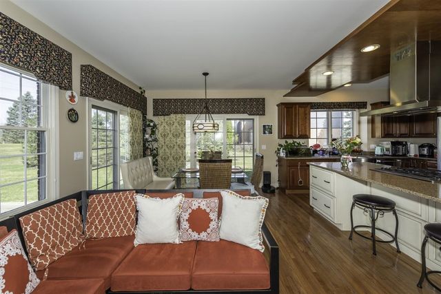 51328 Plymouth Valley Drive, Plymouth, MI 48170