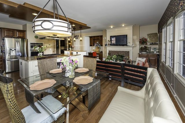 51328 Plymouth Valley Drive, Plymouth, MI 48170