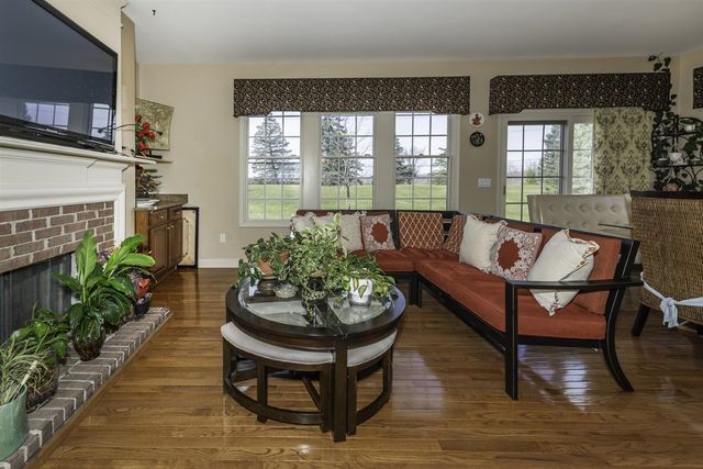 51328 Plymouth Valley Drive, Plymouth, MI 48170