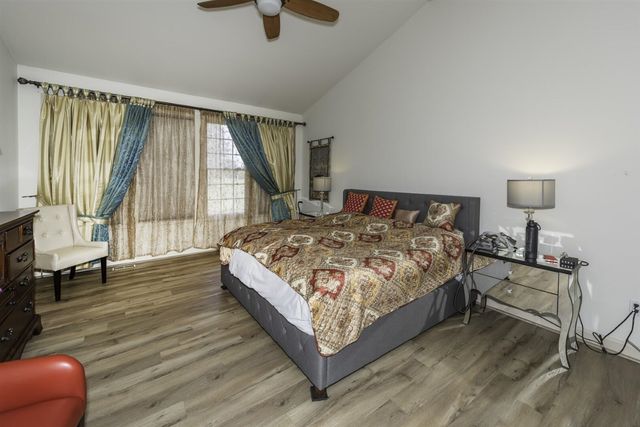 51328 Plymouth Valley Drive, Plymouth, MI 48170