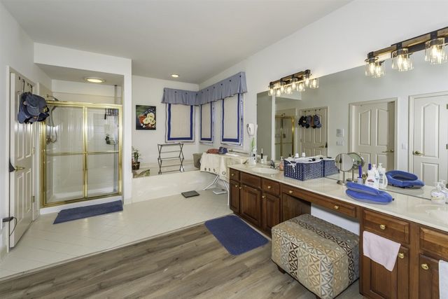 51328 Plymouth Valley Drive, Plymouth, MI 48170