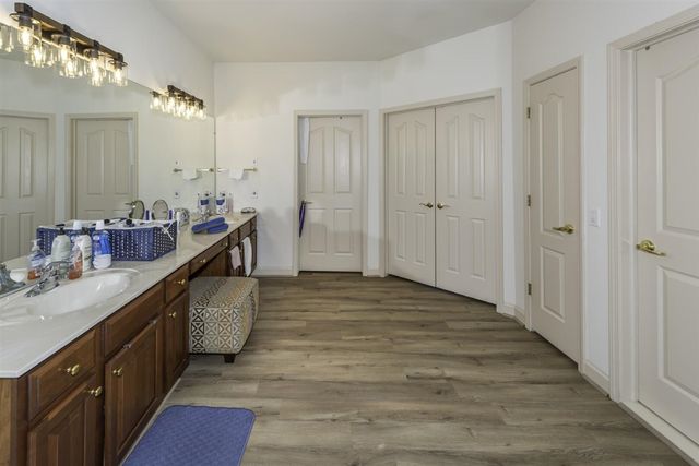 51328 Plymouth Valley Drive, Plymouth, MI 48170