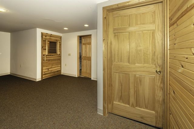 51328 Plymouth Valley Drive, Plymouth, MI 48170