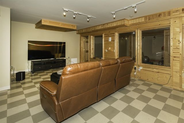 51328 Plymouth Valley Drive, Plymouth, MI 48170