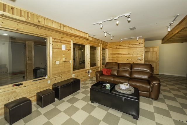 51328 Plymouth Valley Drive, Plymouth, MI 48170