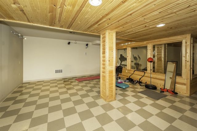 51328 Plymouth Valley Drive, Plymouth, MI 48170