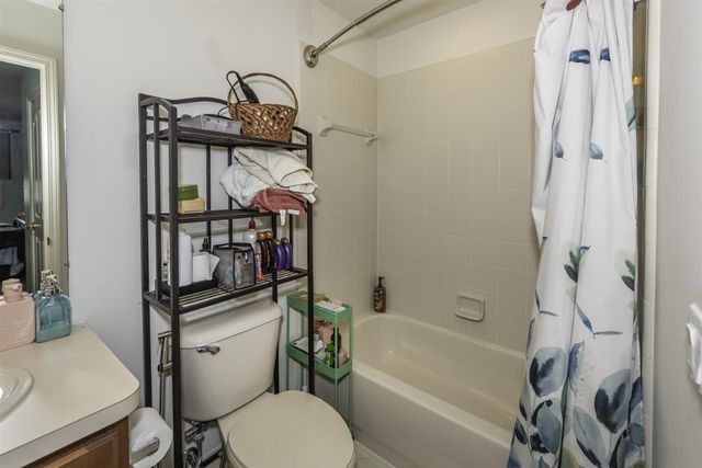 51328 Plymouth Valley Drive, Plymouth, MI 48170