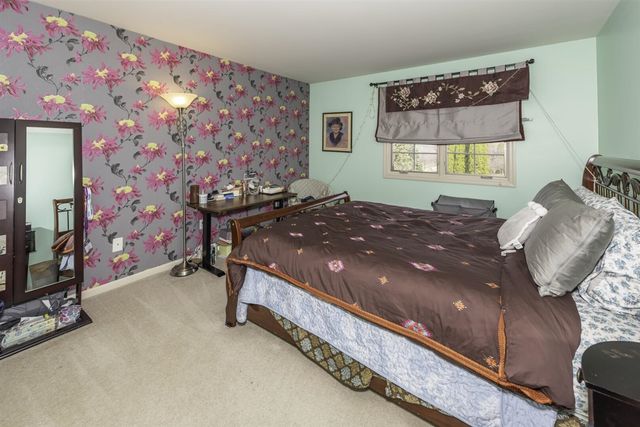 51328 Plymouth Valley Drive, Plymouth, MI 48170