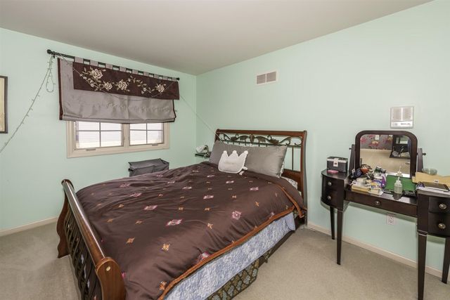 51328 Plymouth Valley Drive, Plymouth, MI 48170