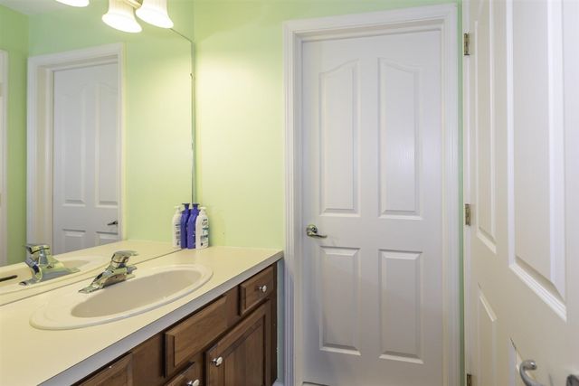 51328 Plymouth Valley Drive, Plymouth, MI 48170