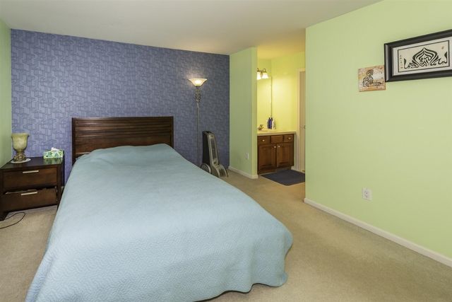 51328 Plymouth Valley Drive, Plymouth, MI 48170