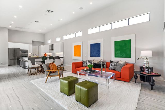 151 Holliday Way, Palm Springs, CA 92262