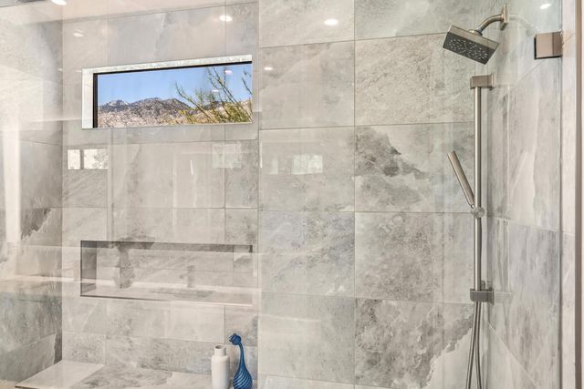 151 Holliday Way, Palm Springs, CA 92262