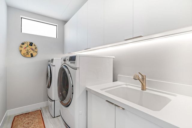 151 Holliday Way, Palm Springs, CA 92262