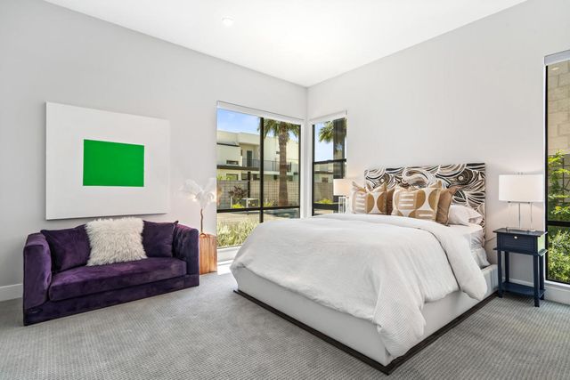 151 Holliday Way, Palm Springs, CA 92262