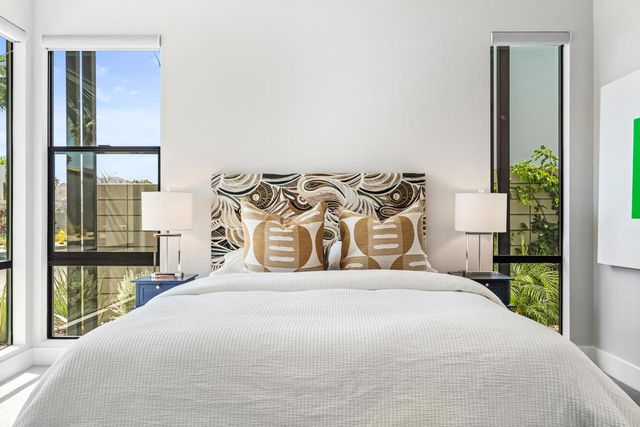 151 Holliday Way, Palm Springs, CA 92262