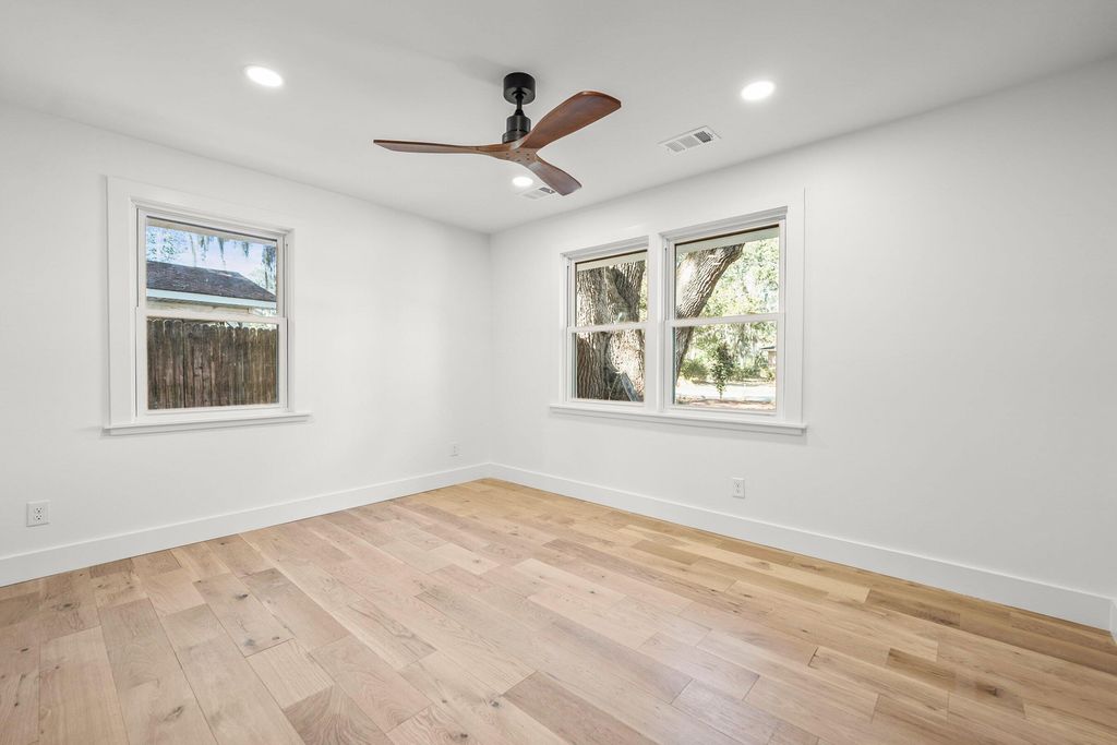 Image 17 of property listing at 2608 Boyer Street, Beaufort, SC 29902