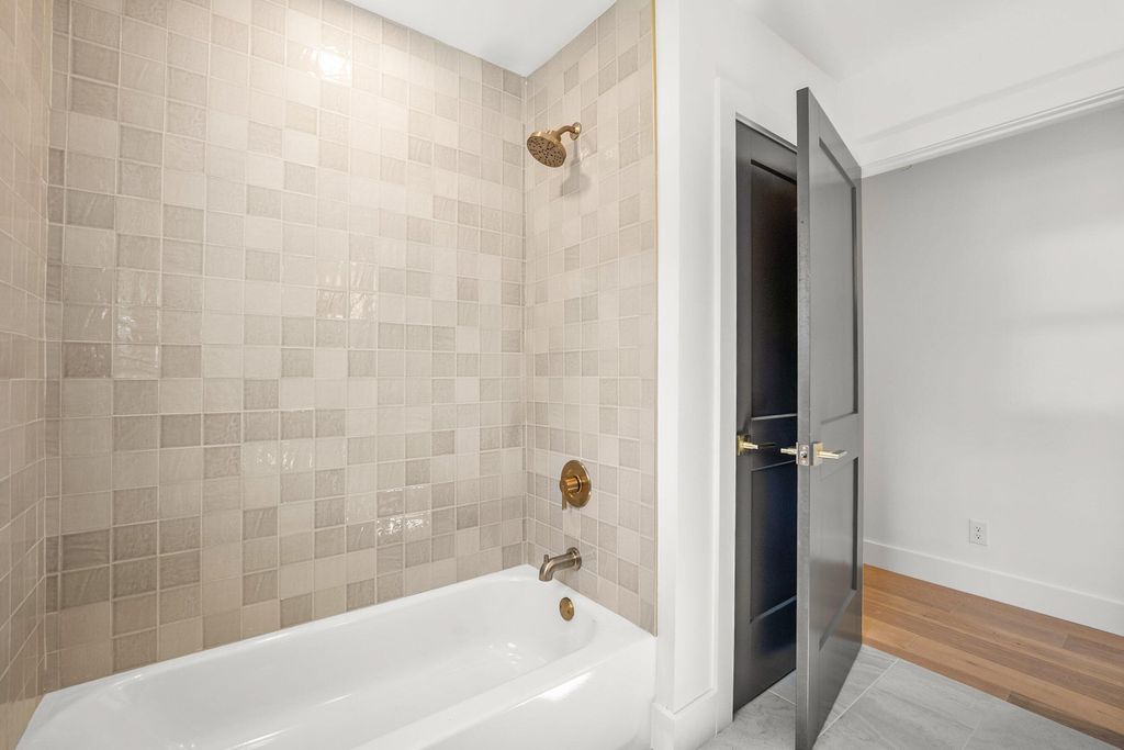 Image 28 of property listing at 2608 Boyer Street, Beaufort, SC 29902