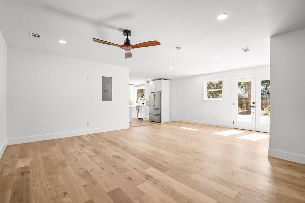 Image 40 of property listing at 2608 Boyer Street, Beaufort, SC 29902