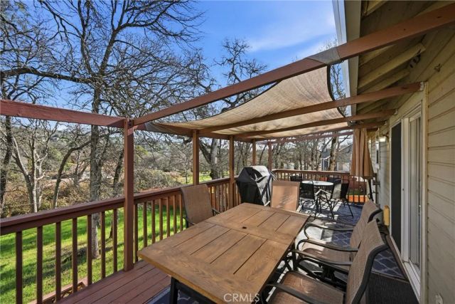 18286 North Shore Drive, Hidden Valley Lake, CA 95467