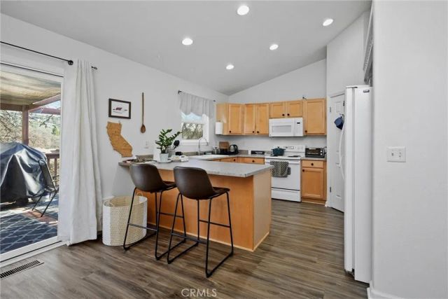 18286 North Shore Drive, Hidden Valley Lake, CA 95467