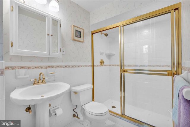 132 WEDGEWOOD DR, Cinnaminson, NJ 08077