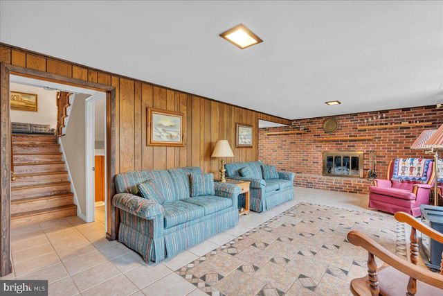 132 WEDGEWOOD DR, Cinnaminson, NJ 08077