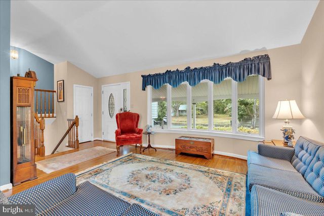 132 WEDGEWOOD DR, Cinnaminson, NJ 08077