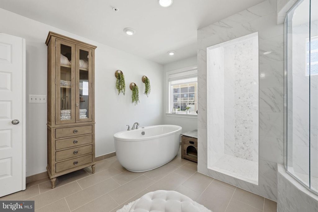 Image 32 of property listing at 9003 CRYSTAL OAKS LN, Upper Marlboro, MD 20772